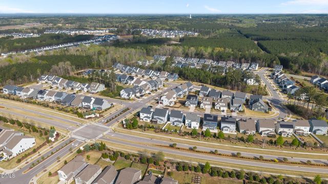 209 Acorn Crossing Road, Holly Springs, NC 27539