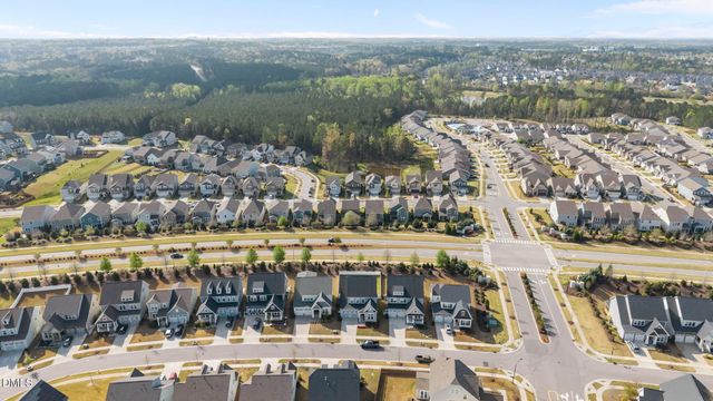 209 Acorn Crossing Road, Holly Springs, NC 27539