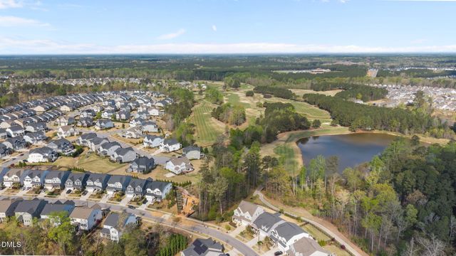 209 Acorn Crossing Road, Holly Springs, NC 27539