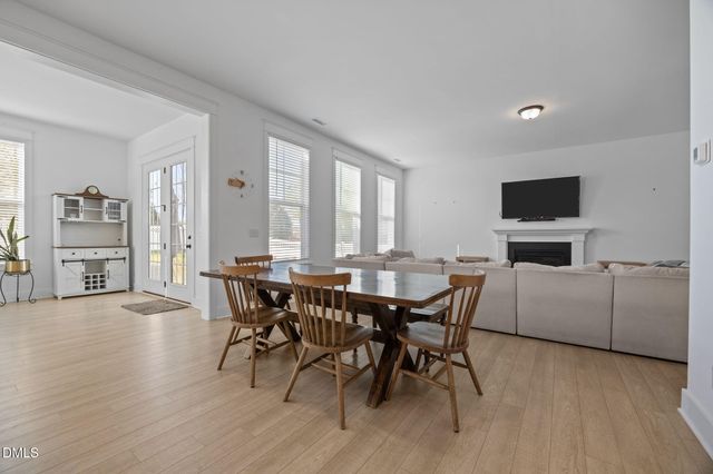 209 Acorn Crossing Road, Holly Springs, NC 27539