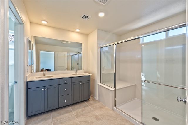 10167 Glowing Amber Street, Las Vegas, NV 89141