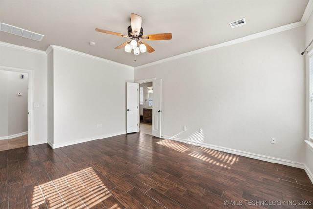 722 W 39th Street S, Sand Springs, OK 74063