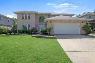 441 Wheeler Drive, Lemont, IL 60439