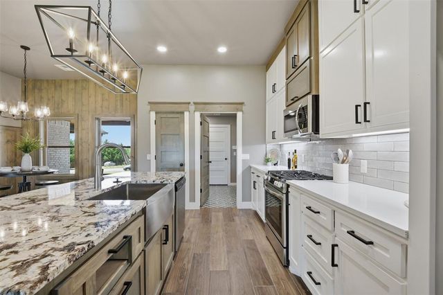 1109 Bridgeview Lane, Tuttle, OK 73089