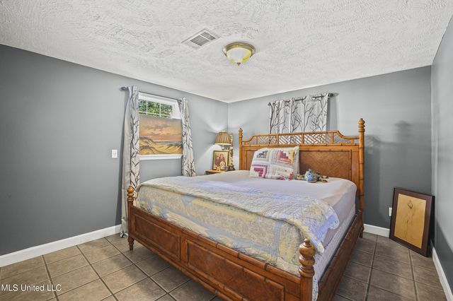 6075 E Adams Street, Bay Saint Louis, MS 39520