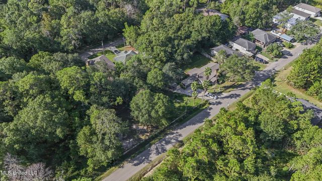 6075 E Adams Street, Bay Saint Louis, MS 39520