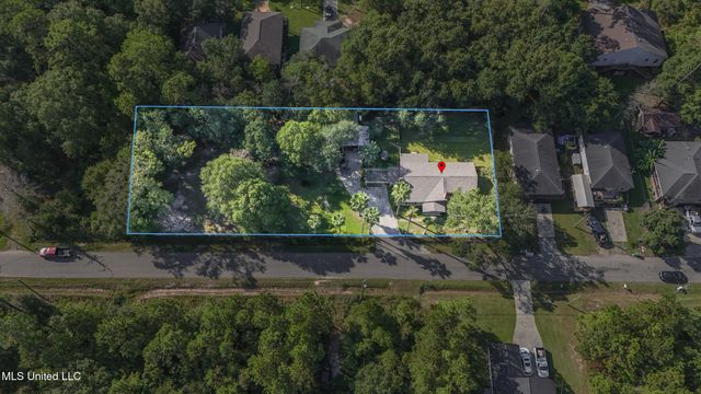 6075 E Adams Street, Bay Saint Louis, MS 39520