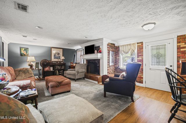 6075 E Adams Street, Bay Saint Louis, MS 39520