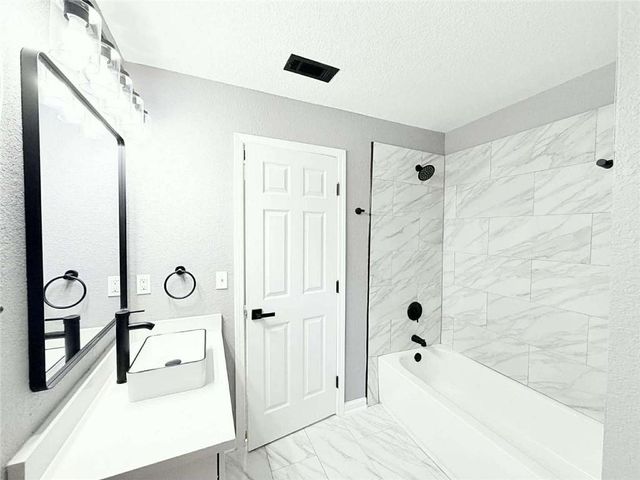 168 Brookview Drive, Riverdale, GA 30274