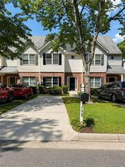 168 Brookview Drive, Riverdale, GA 30274