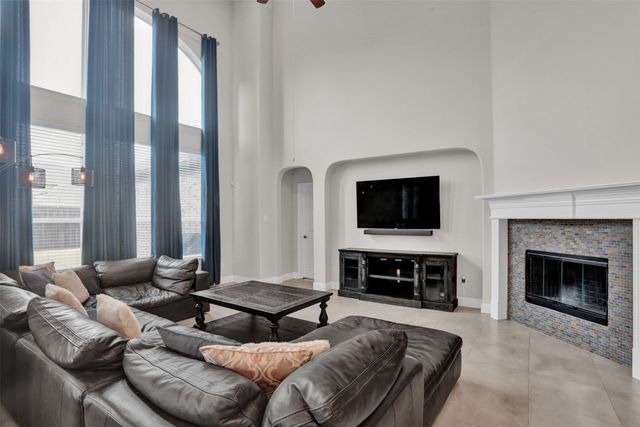 2721 Annamarie Drive, Little Elm, TX 75068