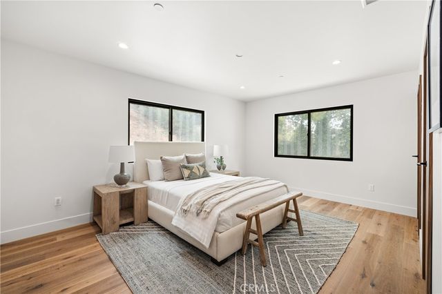 122 Patrician Way, Pasadena, CA 91105