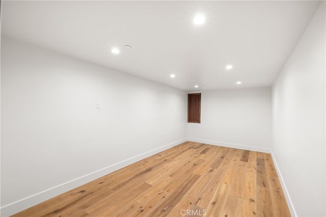 122 Patrician Way, Pasadena, CA 91105