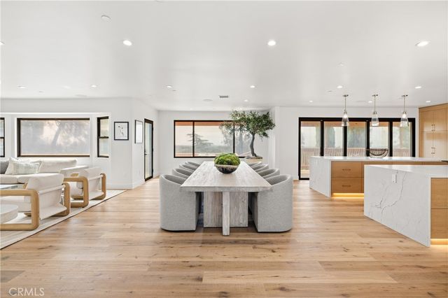 122 Patrician Way, Pasadena, CA 91105