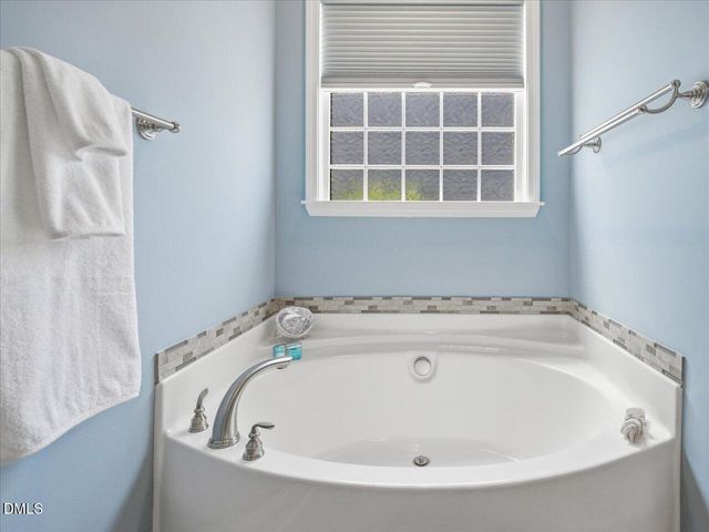 811 Antler Meadow Way, Fuquay Varina, NC 27526