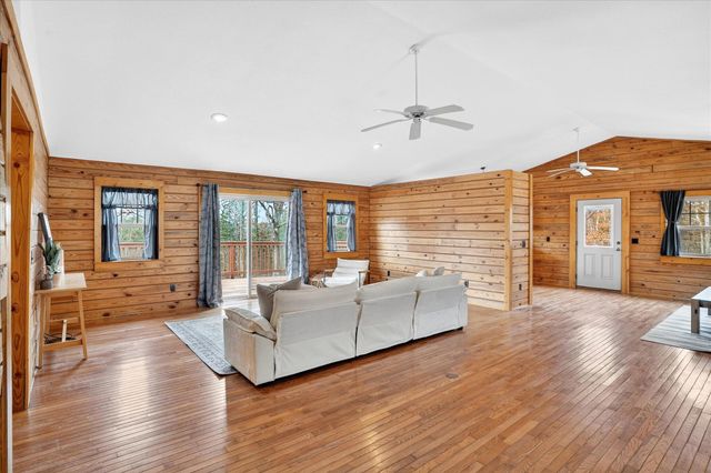 25322 County Road 327, Urbana, MO 65767