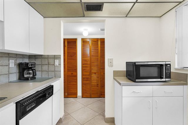 10825 SW 112th Avenue 216, Miami, FL 33176