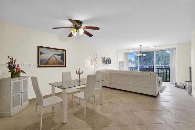 10825 SW 112th Avenue 216, Miami, FL 33176