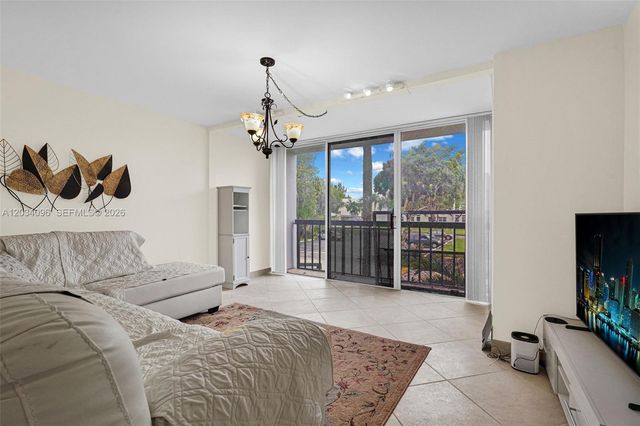 10825 SW 112th Avenue 216, Miami, FL 33176