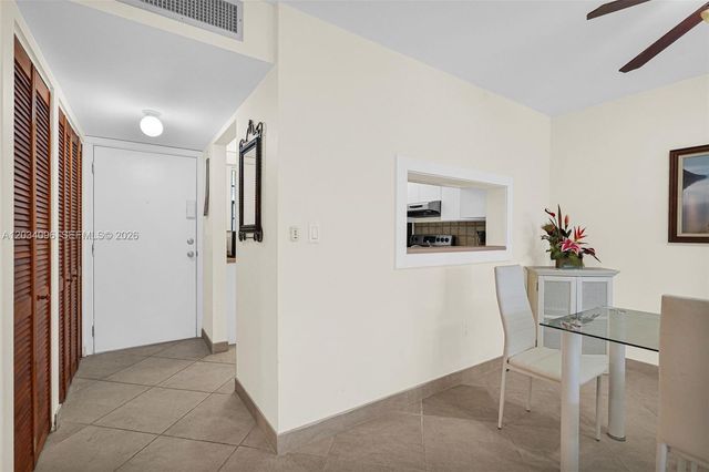 10825 SW 112th Avenue 216, Miami, FL 33176