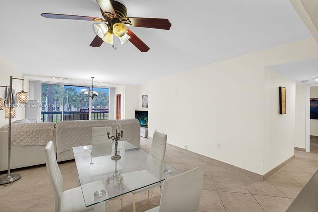 10825 SW 112th Avenue 216, Miami, FL 33176