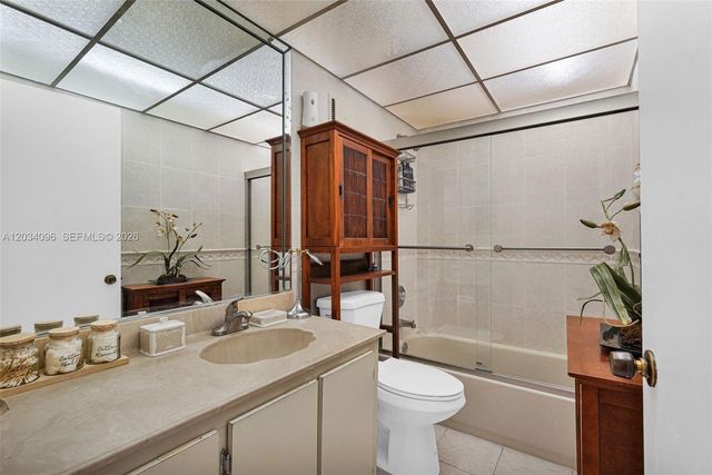 10825 SW 112th Avenue 216, Miami, FL 33176