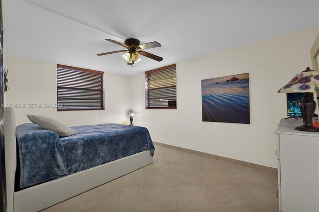 10825 SW 112th Avenue 216, Miami, FL 33176