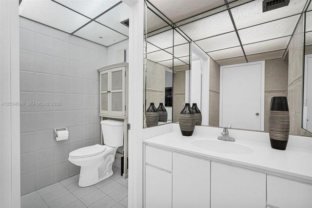 10825 SW 112th Avenue 216, Miami, FL 33176