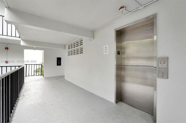 10825 SW 112th Avenue 216, Miami, FL 33176