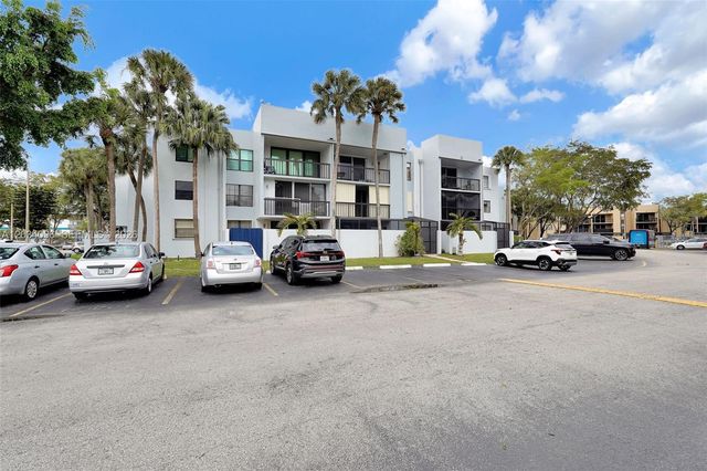 10825 SW 112th Avenue 216, Miami, FL 33176