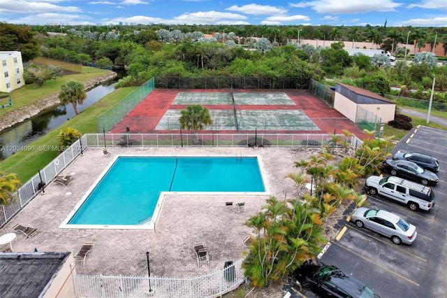 10825 SW 112th Avenue 216, Miami, FL 33176