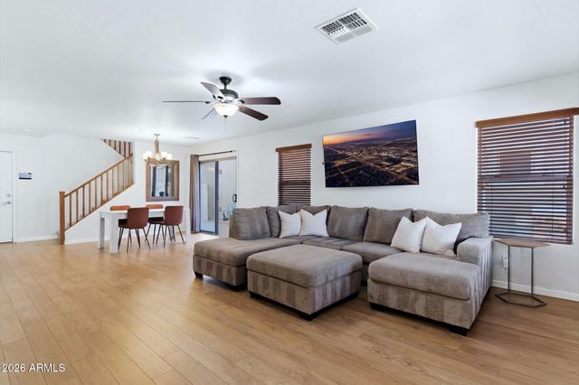 5852 E HAMPTON Avenue, Mesa, AZ 85206