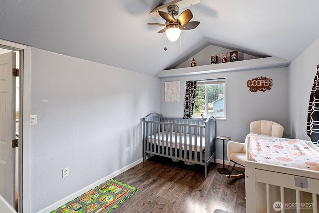 3018 Hollywood Avenue NE, Bremerton, WA 98310