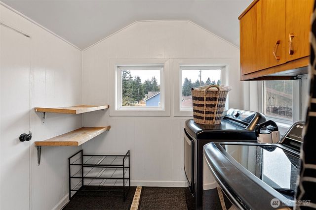 3018 Hollywood Avenue NE, Bremerton, WA 98310