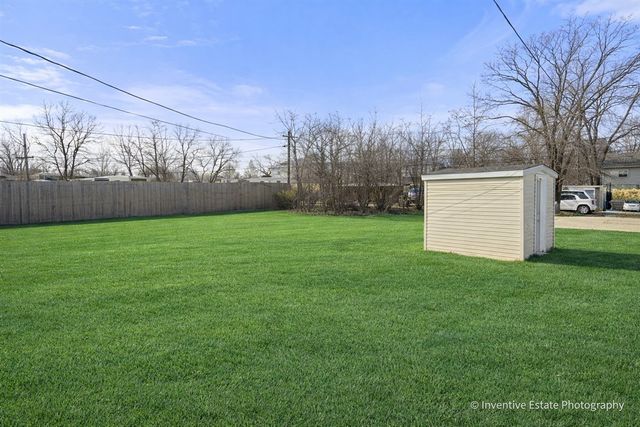 16600 OXFORD Drive, Markham, IL 60428