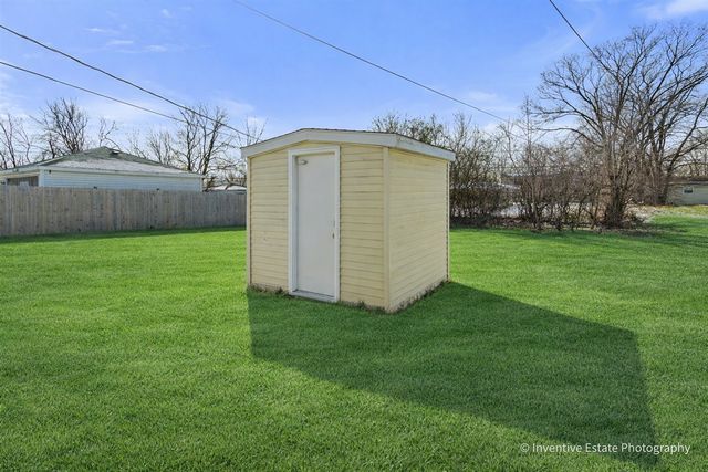 16600 OXFORD Drive, Markham, IL 60428