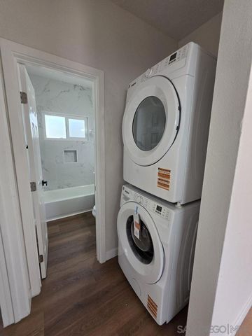 3262 Steel St, San Diego, CA 92113