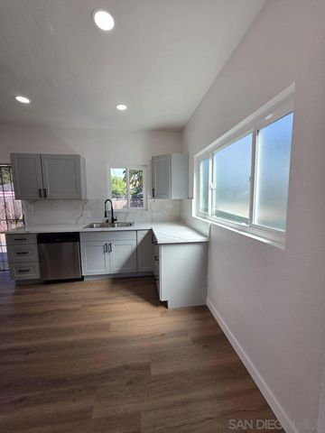 3262 Steel St, San Diego, CA 92113