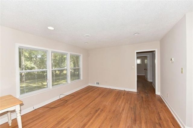 2246 WHITES MILL Road, Decatur, GA 30032