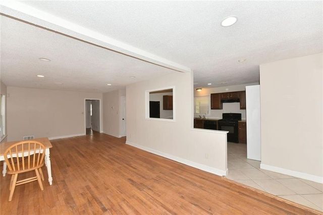 2246 WHITES MILL Road, Decatur, GA 30032