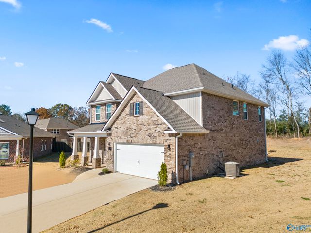 216 Sunny Springs Court, New Market, AL 35761