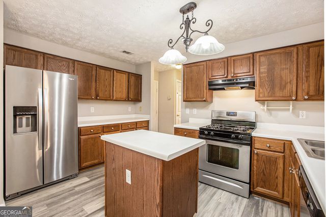 2932 Hunting Wood Walk, Duluth, GA 30096