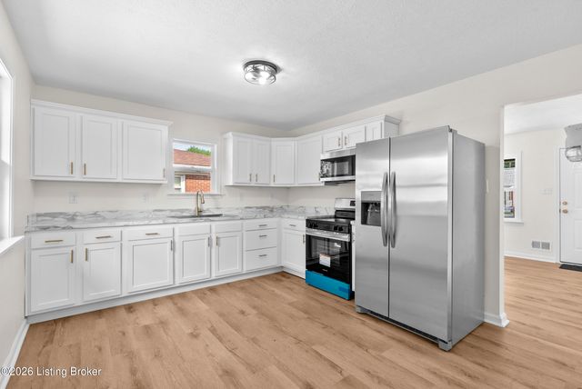 4020 Pixley Way, Louisville, KY 40219