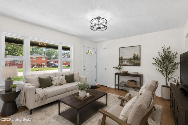 4020 Pixley Way, Louisville, KY 40219