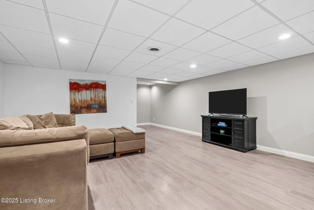 265 Leland Ct APT 3, Louisville, KY 40207