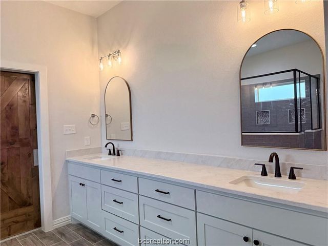 4205 Skylar Drive, College Station, TX 77845