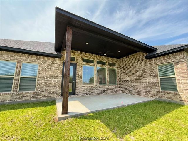 4205 Skylar Drive, College Station, TX 77845