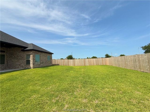4205 Skylar Drive, College Station, TX 77845