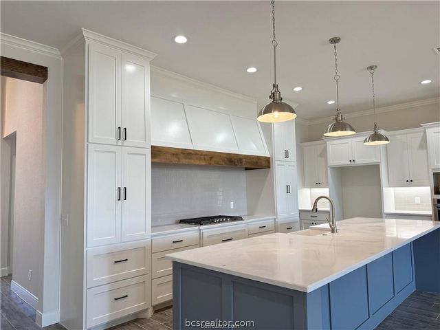 4205 Skylar Drive, College Station, TX 77845