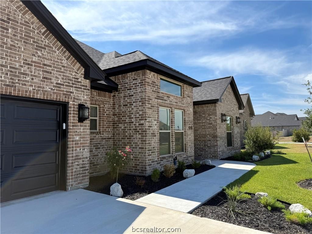 4205 Skylar Drive, College Station, TX 77845 — photo 3